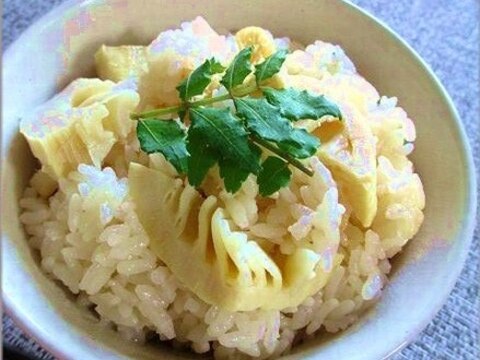 春の香り たけのこご飯 筍の炊き込みご飯 レシピ 作り方 By はなまる子 楽天レシピ 春の香り たけのこご飯 筍の炊き込みご飯 レシピ 作り方 By はなまる子 楽天レシピ